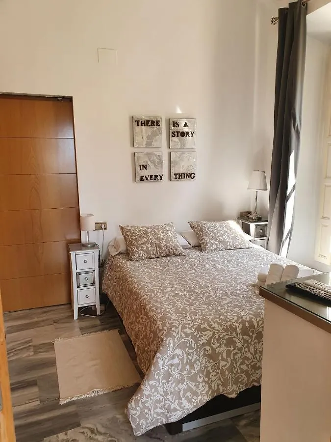 Hello Malaga Atico La Merced דירה